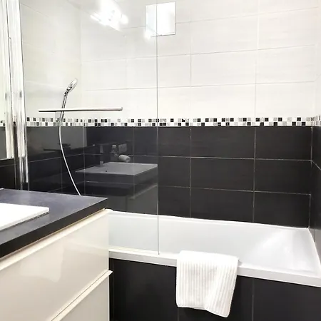 Apartment Fac 4 - Tram Au Pied L'immeuble- Parking Free